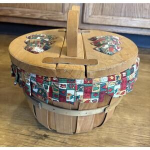 Vintage Christmas Bushel Basket Look Split Lid Sewing LinedBasket Heart Handle